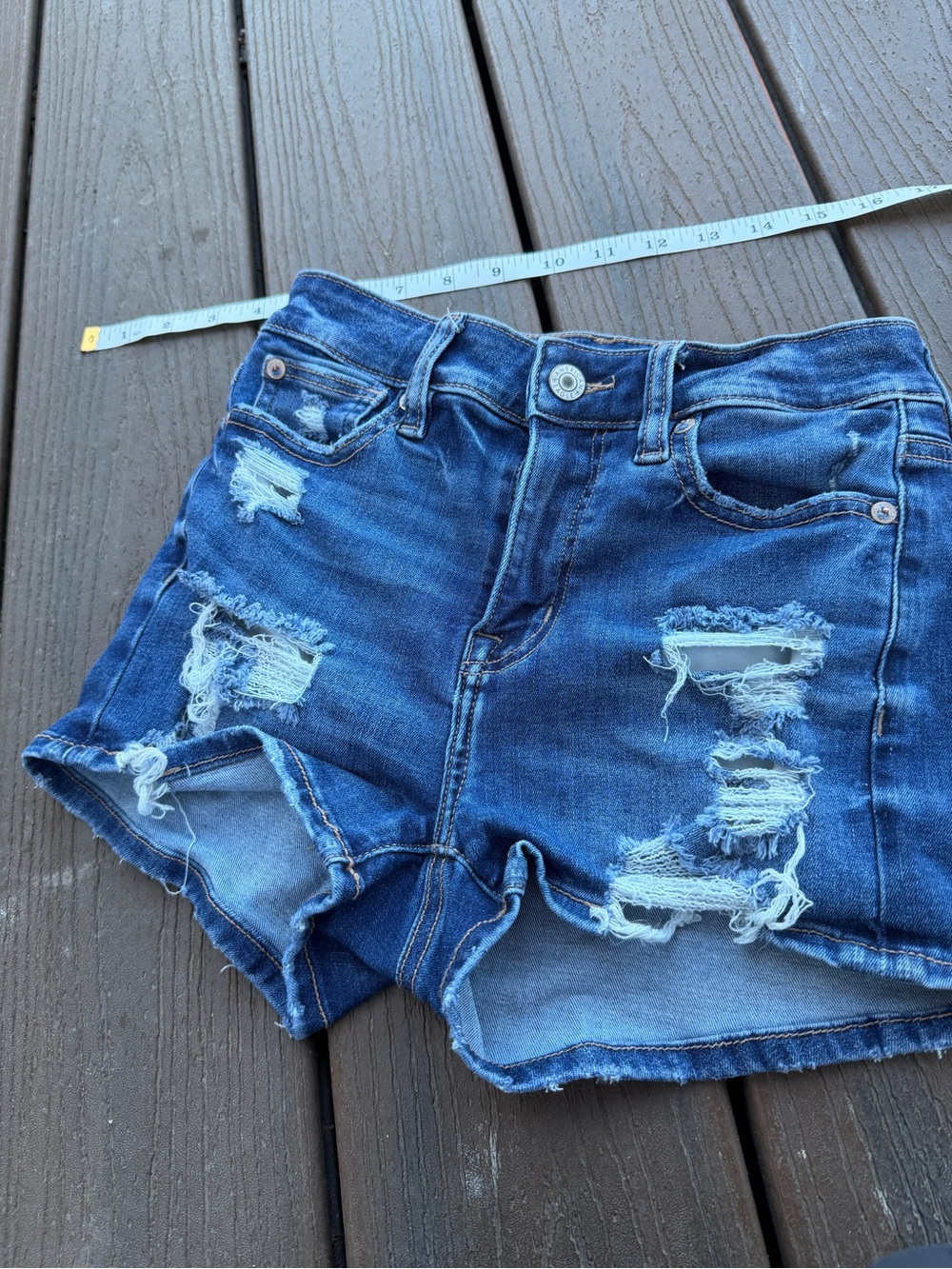 American Eagle Outfitters Distressed Jean Shorts - SIZE 000